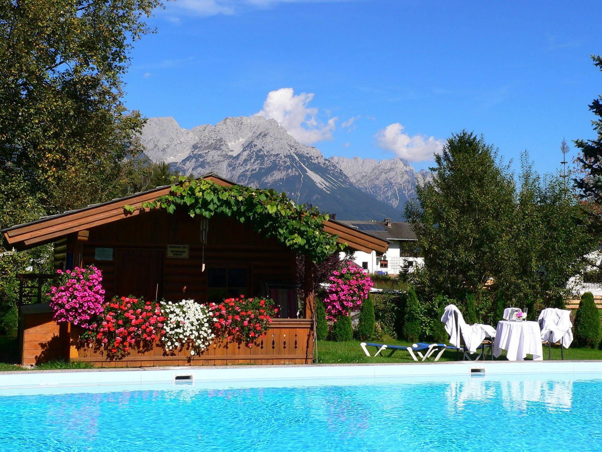 Ferienhotel Tyrol Soell Am Wilden Kaiser エクステリア 写真