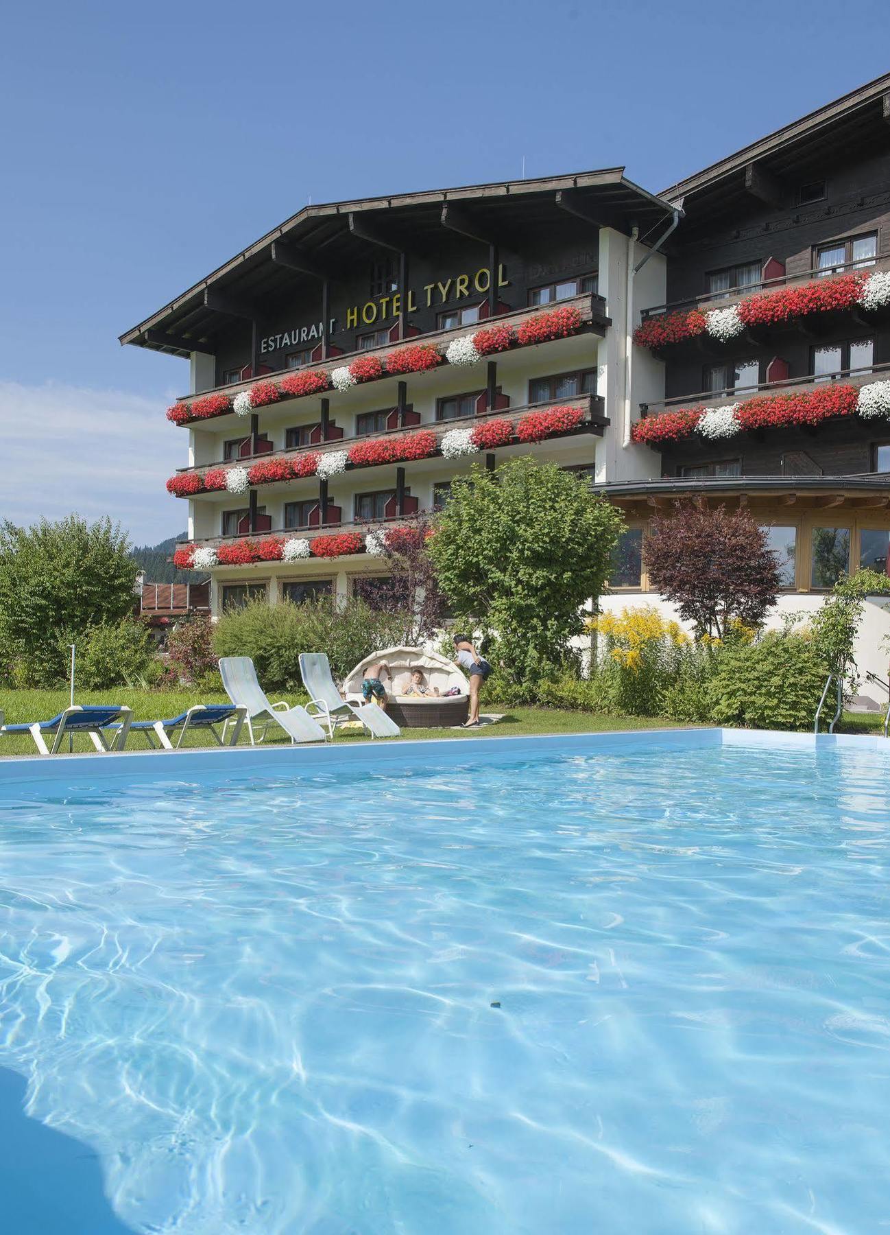 Ferienhotel Tyrol Soell Am Wilden Kaiser エクステリア 写真